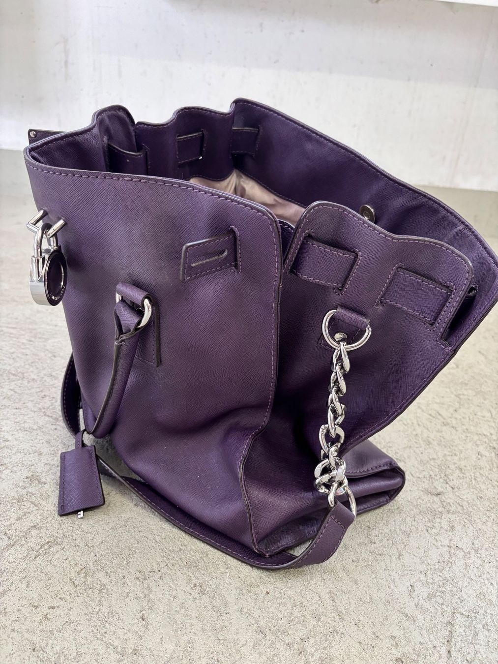 Michael Kors Borse da donna: Michael Kors Hamilton Tasche lila Leder – Usato da Sonterswil venduto da VD-Service 3