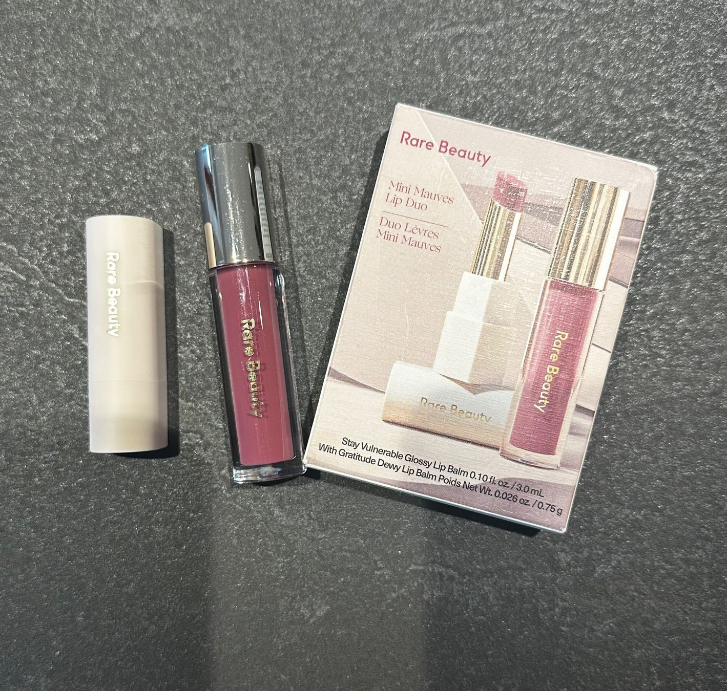 Make-up: RARE BEAUTY / rouge à lèvre et lipgloss – Nuovo e nell'imballaggio originale da Saicourt venduto da Liman25