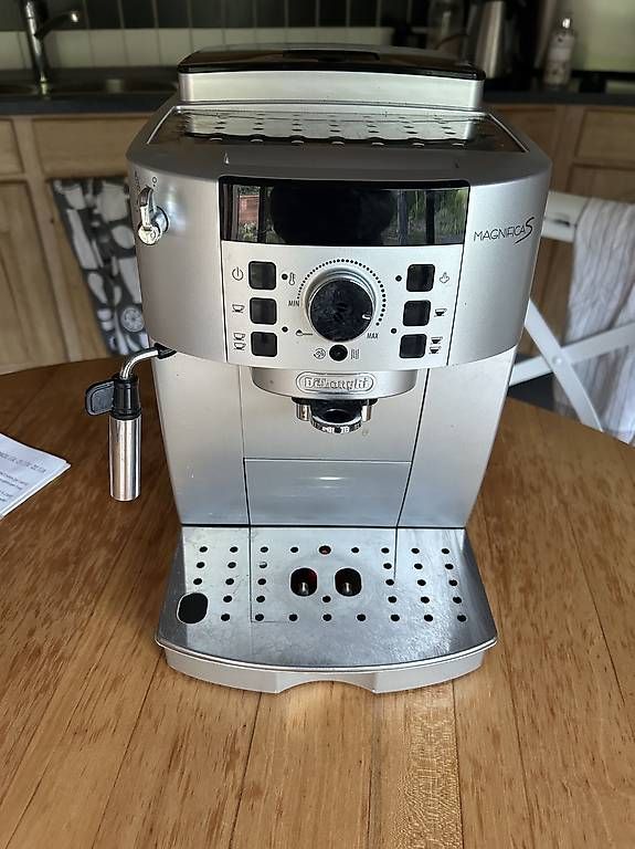 Kaffeemaschinen & Espressomaschinen: Machine a café automatique  – Gebraucht aus Choëx von jeanlucmottet01 2