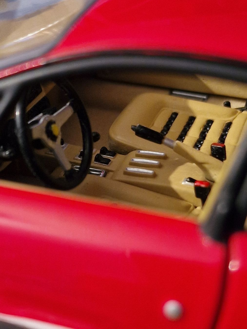 Kyosho Modellini d'auto: Ferrari 365 GT4 BB Kyosho Rot – Nuovo (secondo la descrizione) da Sisikon venduto da Hippiegv 6
