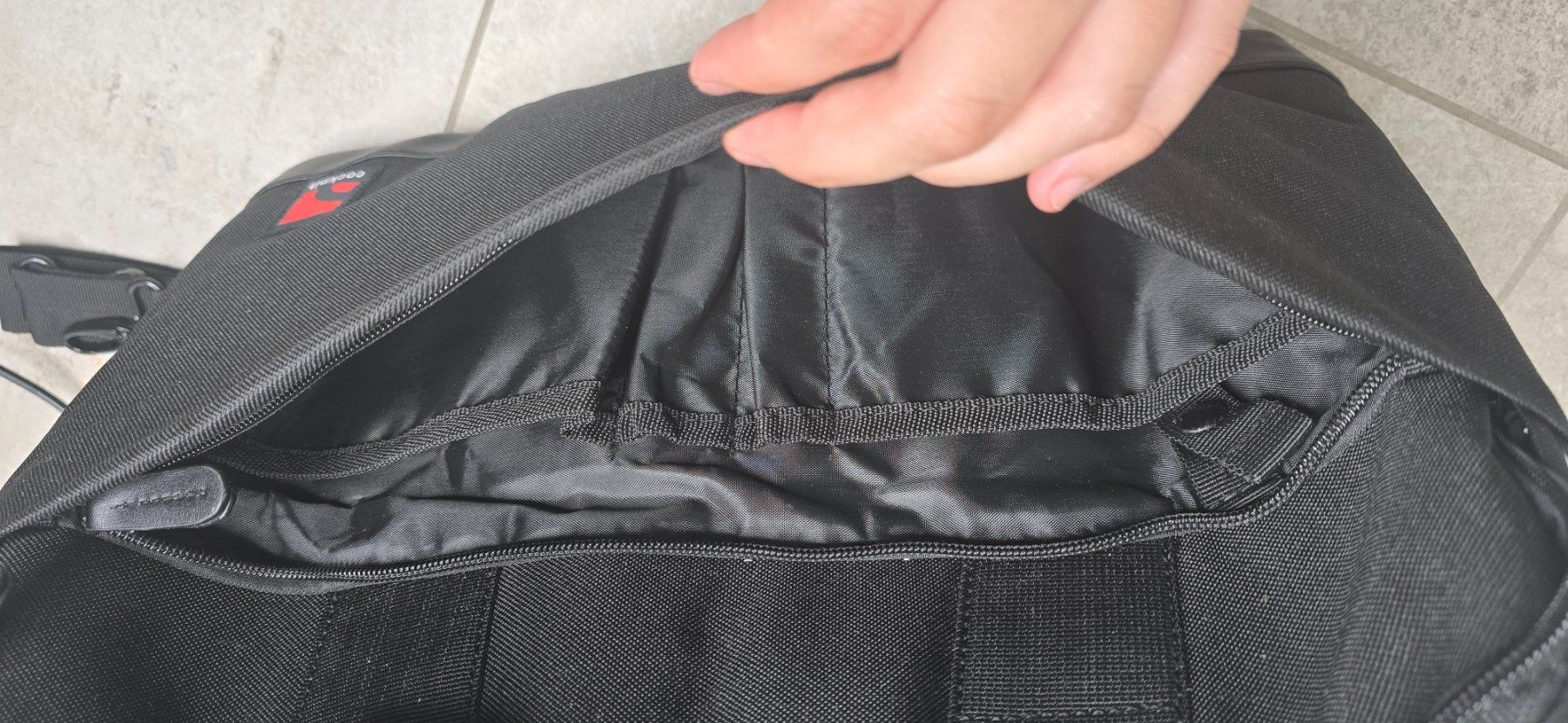 Sacs: Laptop Tasche Neu – Neuf avec emballage d'origine à Heerbrugg par Lulu022020 3