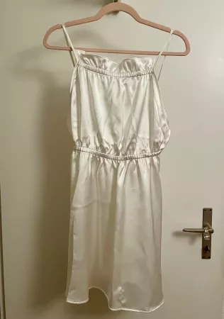 NA-KD DAMEN DRESS