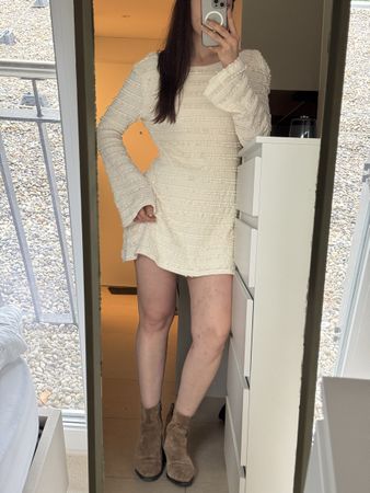 Kleid, Grösse L, elegant, mit Rüschen-Details!