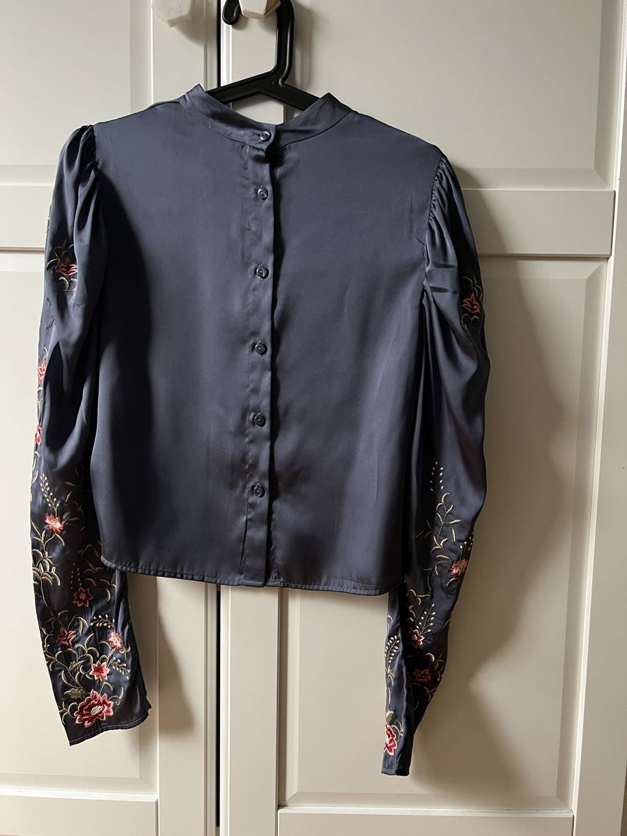 Camicette: Bluse mit Sickmuster an den Ärmeln – Nuovo (secondo la descrizione) da Laufen venduto da li_ga7 1
