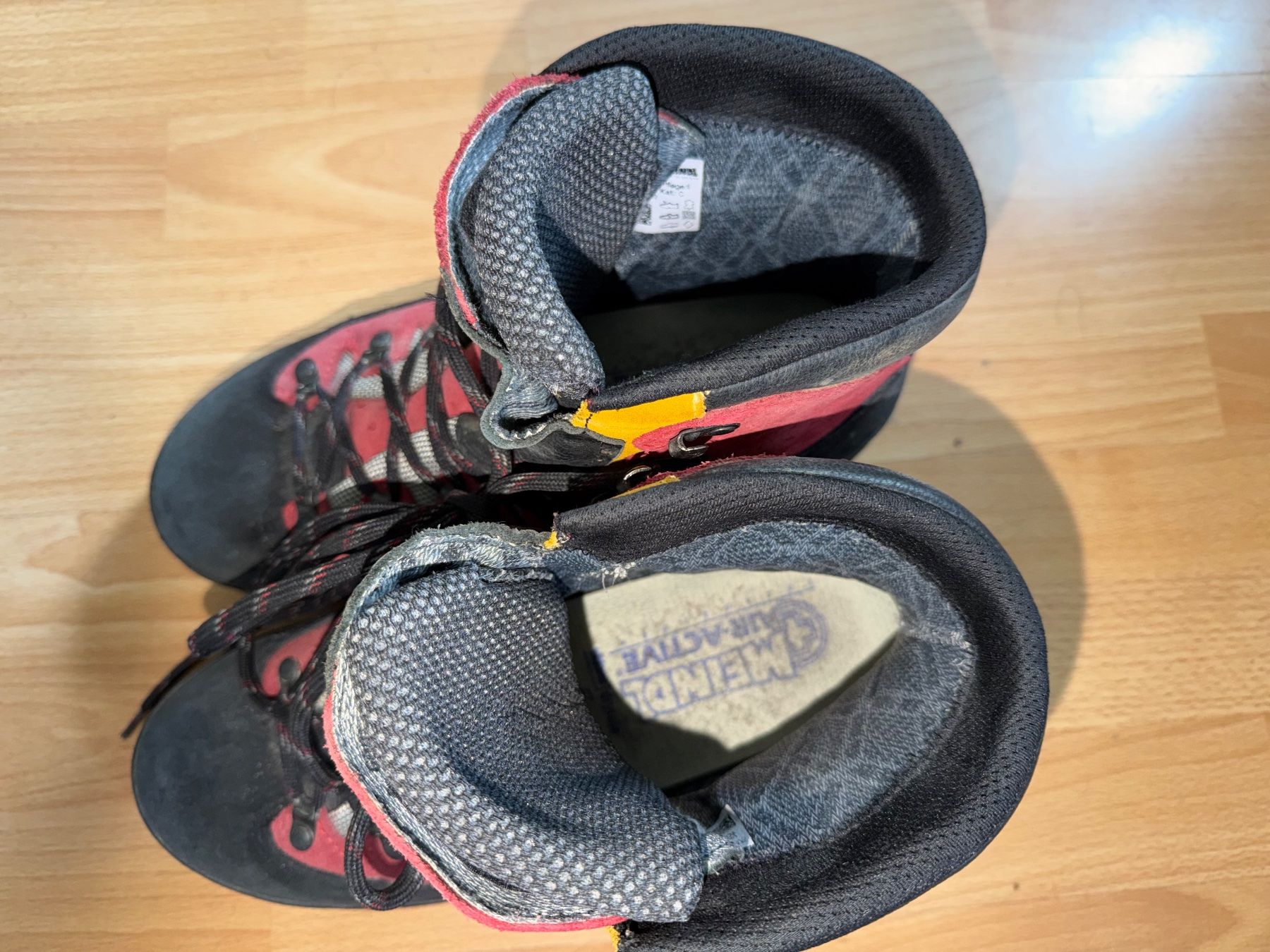 Meindl Scarpe da uomo: Wanderschuhe von Meindl Grösse 44½ – Usato da Aarau venduto da KorgPA 6