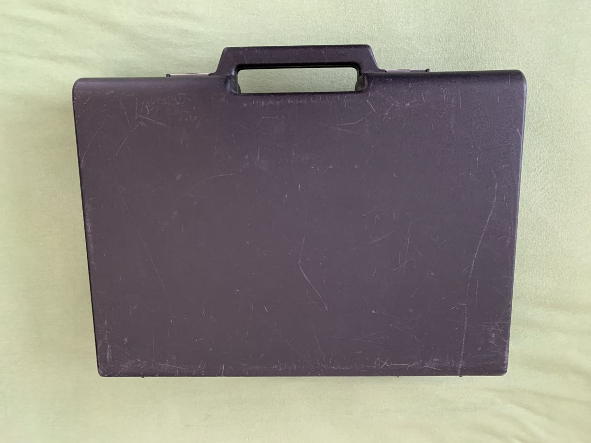 Valises de voyage: Koffer Kunststoff – D'occasion à Thun par elshei