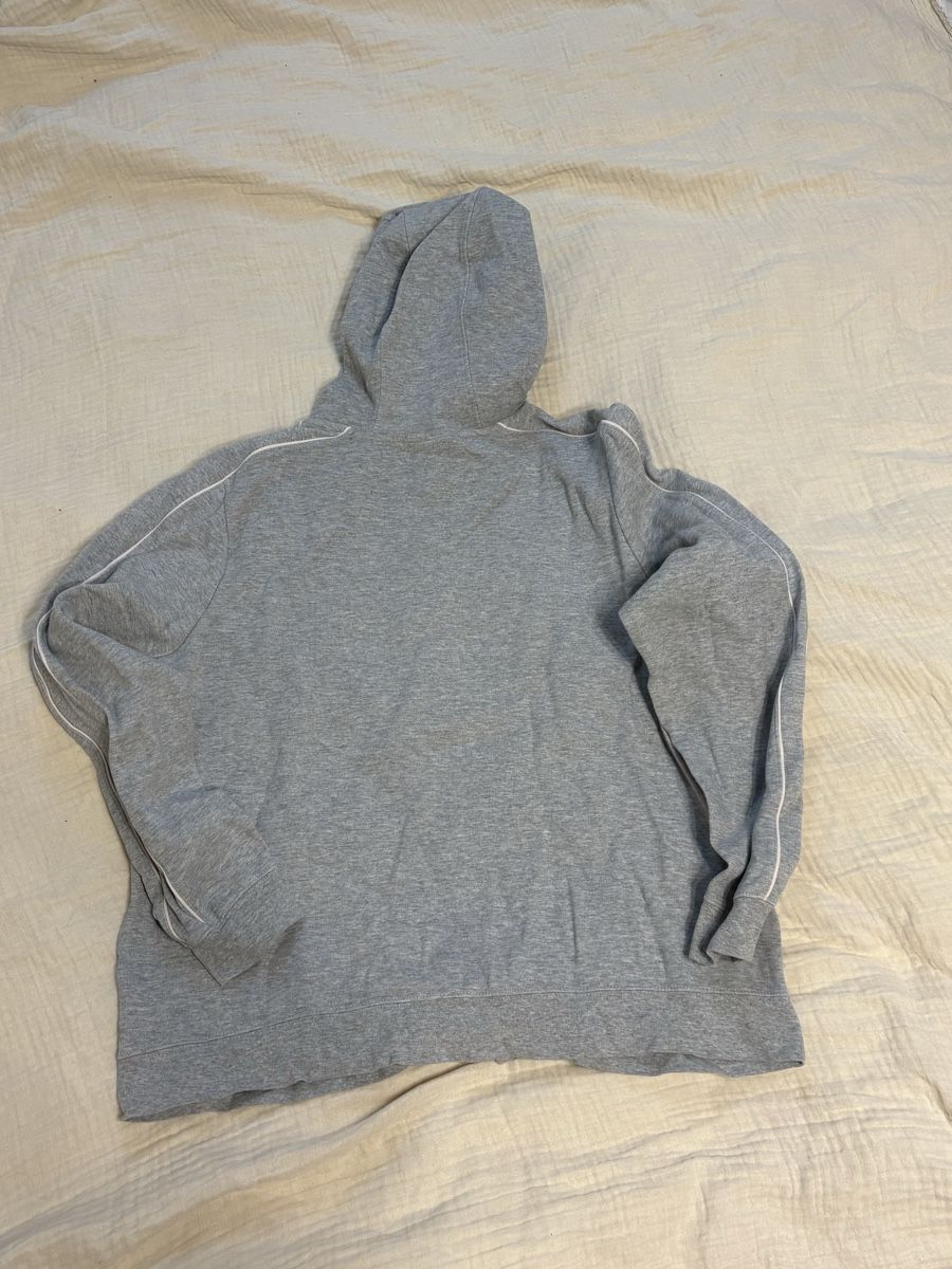 Nike Jacken: Kinder Hoodie Nike grau Grösse L – Gebraucht aus Würenlos von anx.ne 2