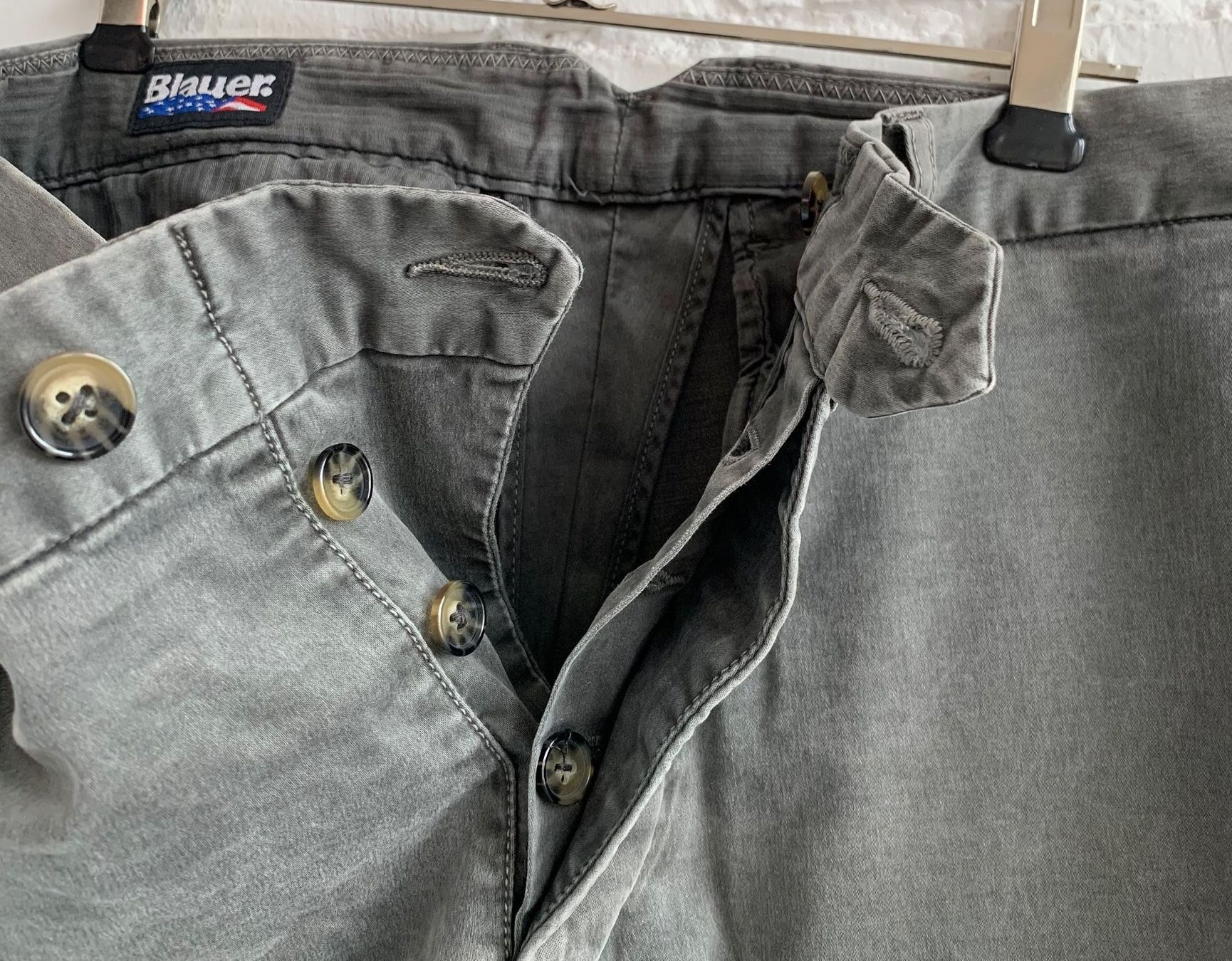 Pantaloni: Graue Herren Chinos Stoffhose von Blauer – Usato da Bern venduto da Fraeuleinhonig 1