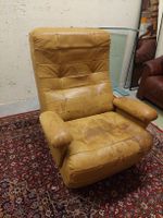 Ledersessel hellbraun Vintage mit Gebrauchsspuren