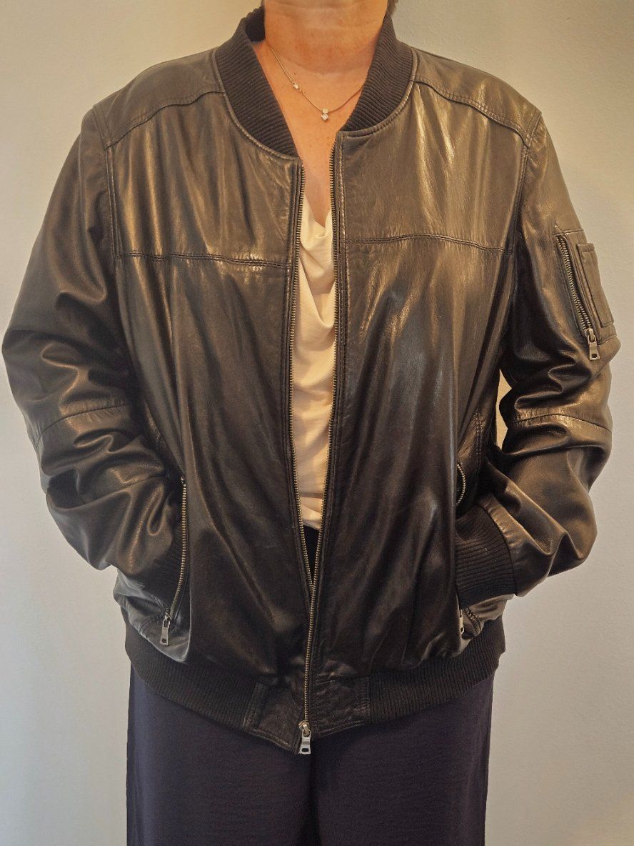 Maddison Giacche: Maddison Lederjacke - schwarz, XXL – Usato da Naters venduto da funzla