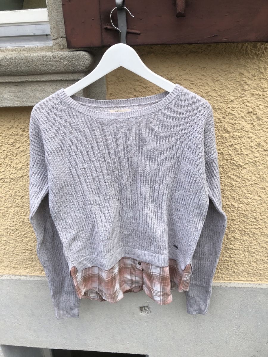 Hollister Pullover & Sweatshirts: Hollister Strickpullover mit Hemd-Einsatz – Gebraucht aus Wädenswil von Pixie_