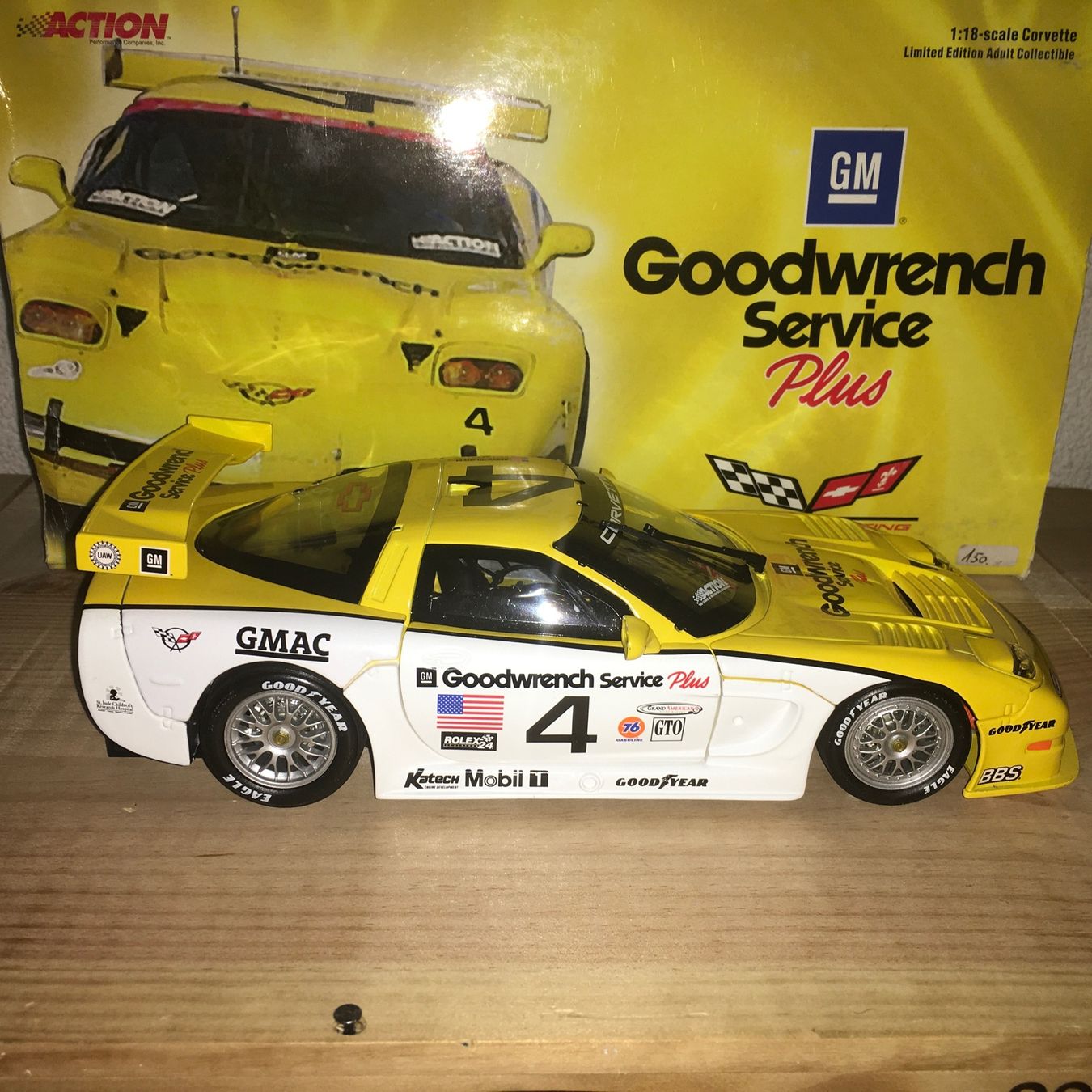 Chevrolet Modellini d'auto: Corvette C5-R GM Goodwrench Service Plus 1/18 – Usato da Wohlen AG venduto da PrivatSammlung 2