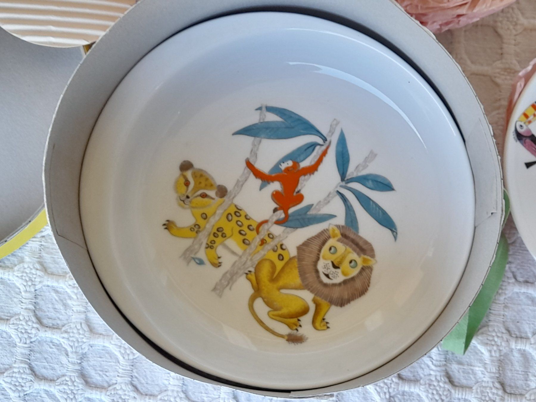 Set di piatti: Langenthal Kindergeschirr-Set 3teilig mit Box – Usato da Thun venduto da JeJoe 4