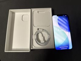 iPhone 13 128GB blau mit Zubehör neuwertig