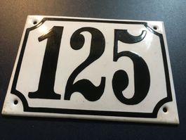 antike hausnummer 125 aus email