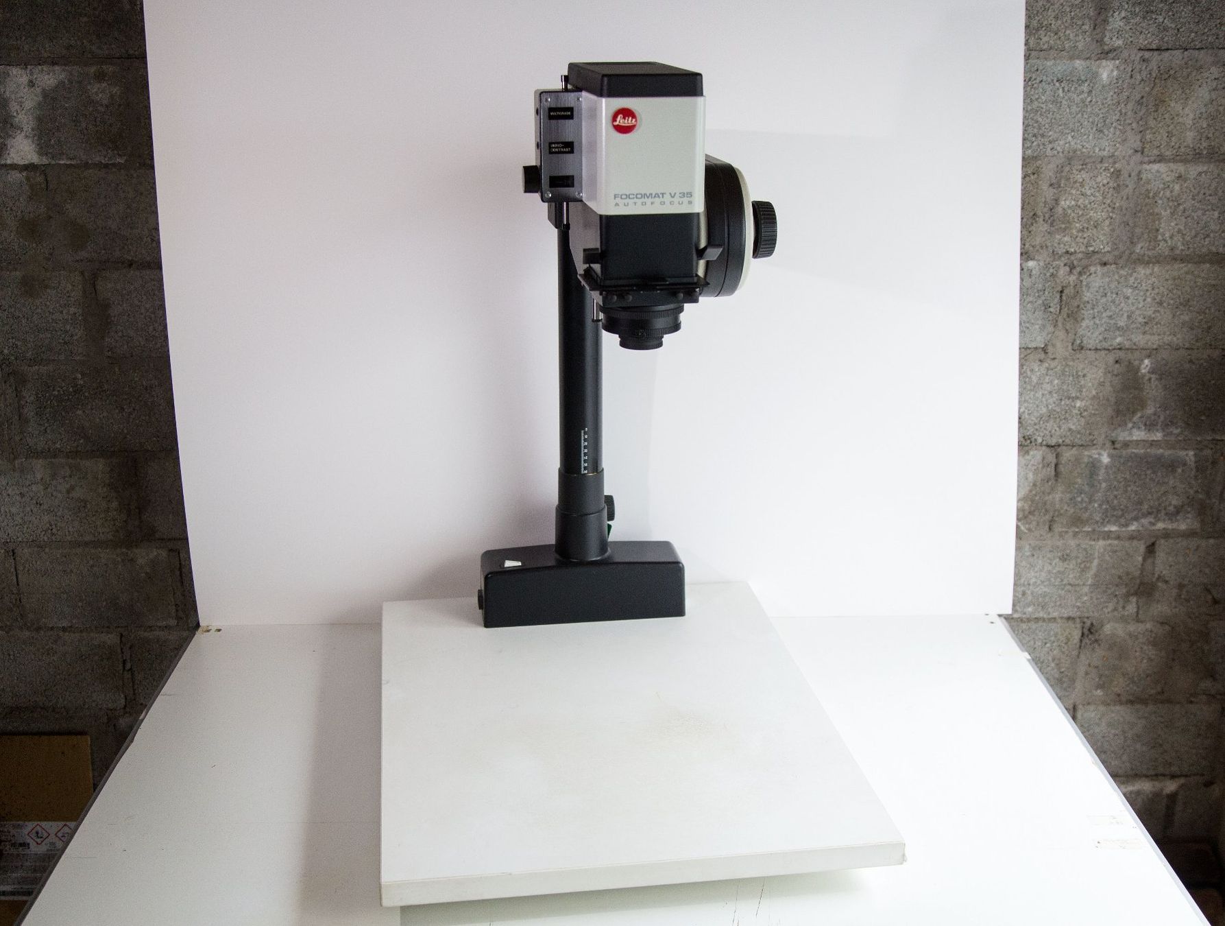 Leitz Laboratorio & Camera oscura: Leitz Focomat V35 – Usato da Igis venduto da Radigon