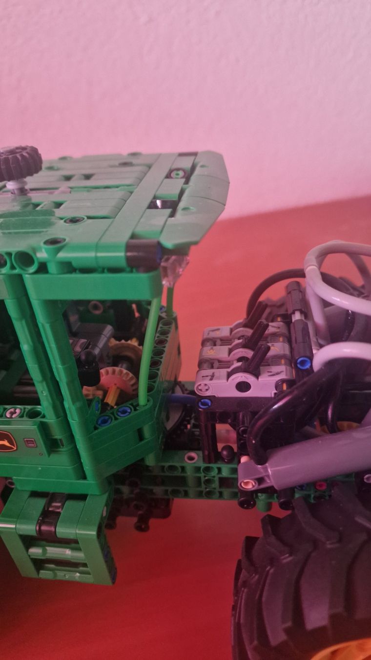 Traktoren: Lego Technic John Deere 948L-II Harvester 42100 – Gebraucht aus Sirnach von Giordi1 2