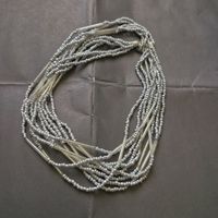 Collier ou chaîne de corps argenté 