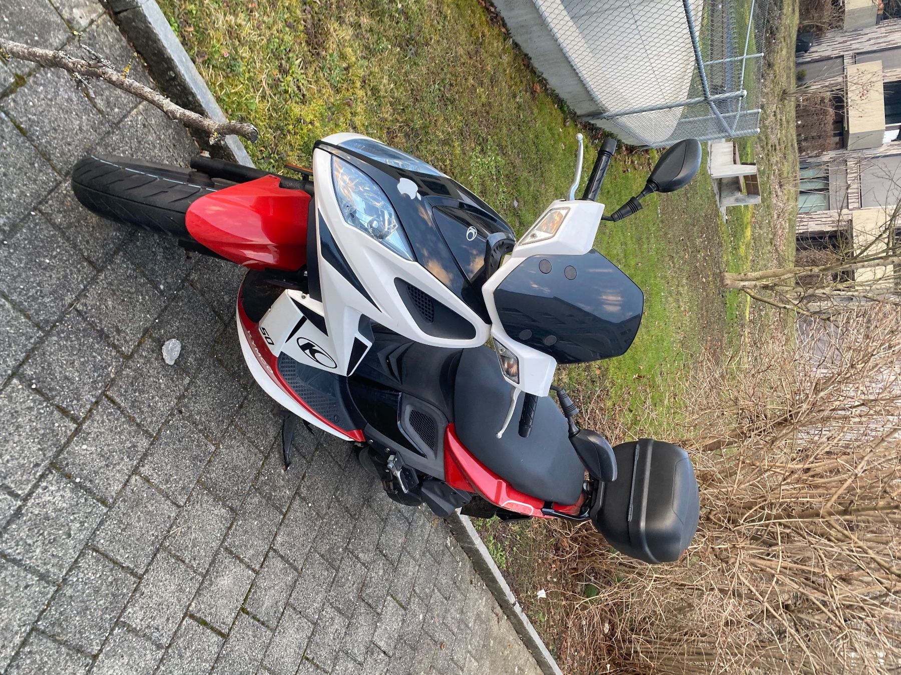 Kymco Scooter: Kymco Agility 50 Roller mit Topcase – Usato da Fahrweid venduto da mcm_glx2 2
