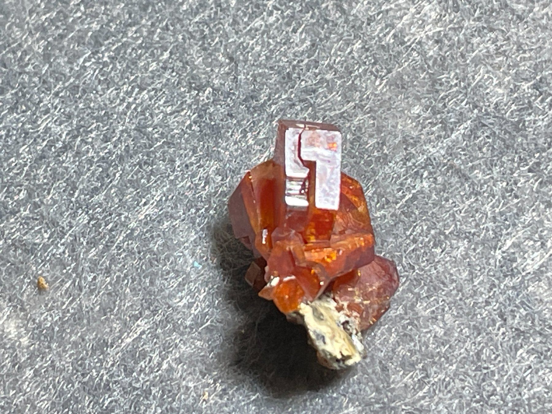 Minerali & Pietre curative: Vanadinite – Nuovo (secondo la descrizione) da Cernier venduto da Tashi_Delek 1