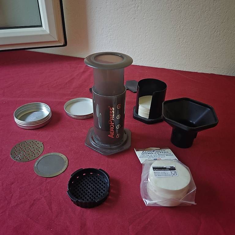 Macchine per caffè & Macchine per espresso: Aeropress original mit Metall Filter – Usato da Zuchwil venduto da Brechi0 1