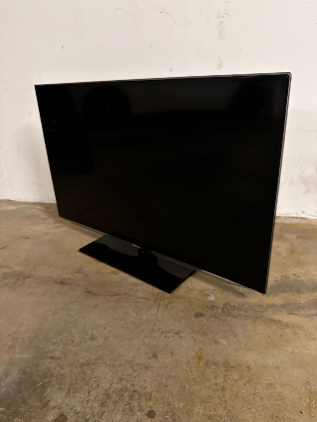 Samsung Televisori: Samsung TV Modell UE46ES6200S – Usato da Nottwil venduto da amb2206