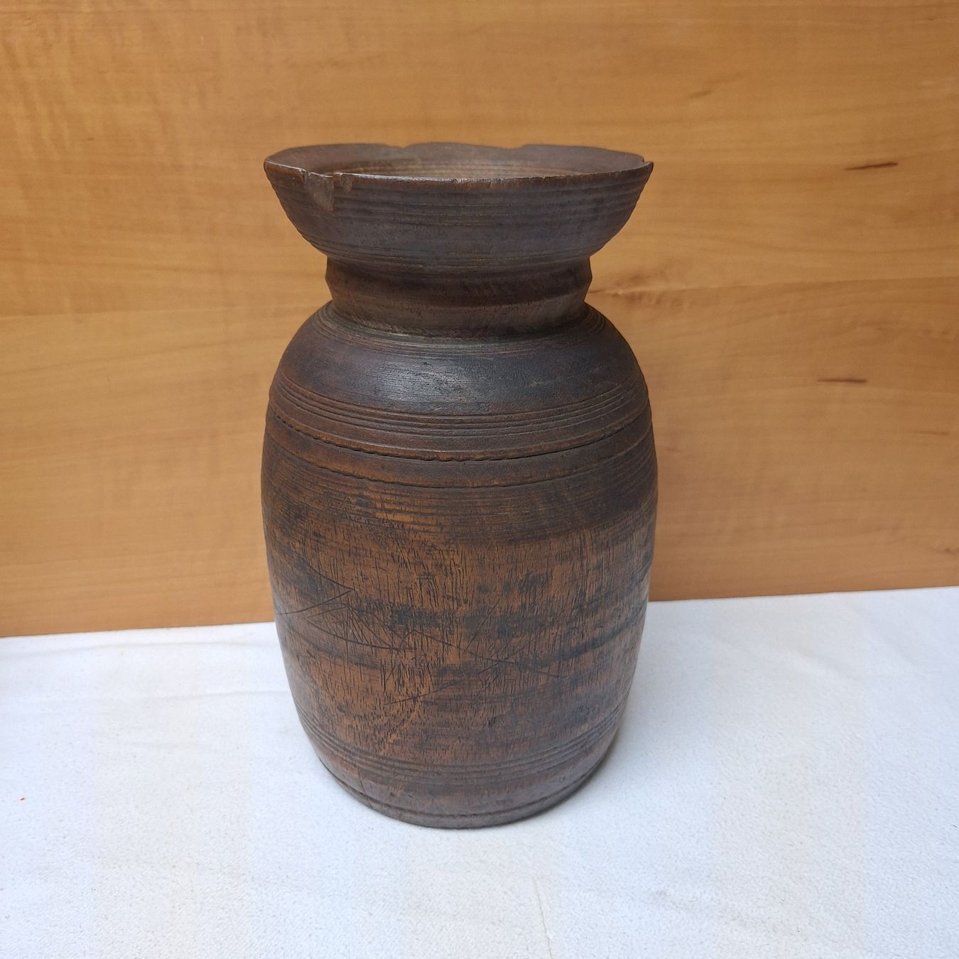Vasi & Recipienti: Antike, alte Holz Vase, Gefäss – Usato da Winterthur venduto da Goldpipau