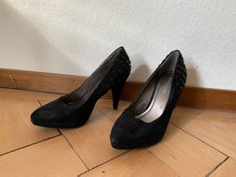 Pumps schwarz mit Nieten - 38