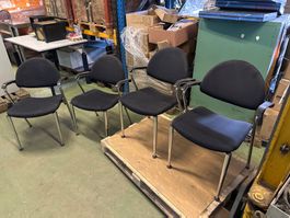4Stk Vitra Stühle Besucher- Sitzungsstühle mit Armlehne