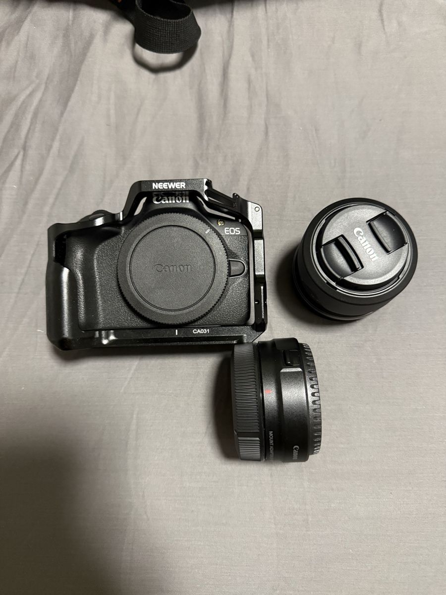 Canon Kamera: Canon Kit EOS R50 + Zubehör – Neu (gemäss Beschreibung) aus Wohlen AG von Francesco_29 2