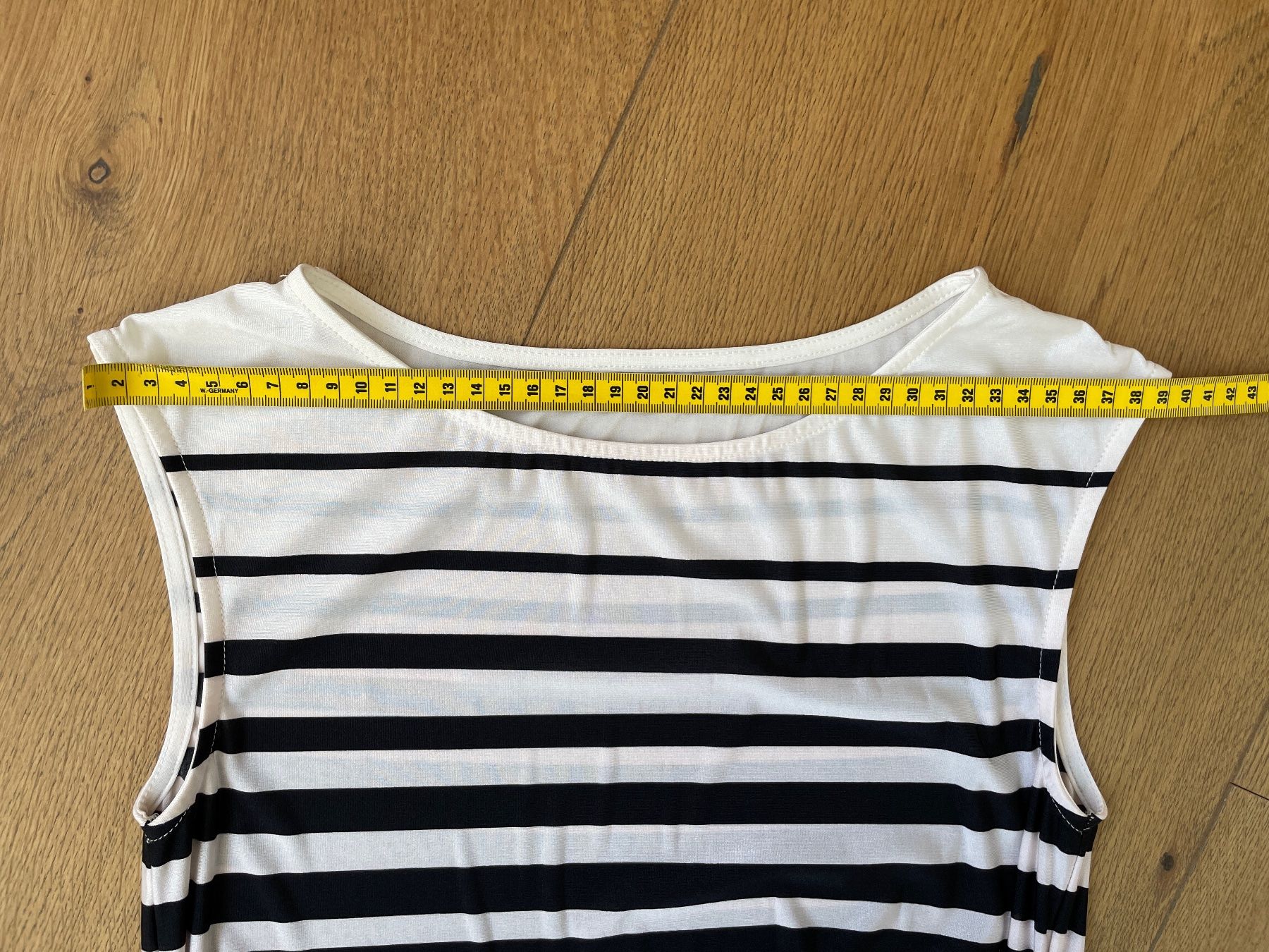 C&A Vestiti: Gerafftes Streifenkleid - schwarz-creme – Usato da Grenchen venduto da M_ina 3