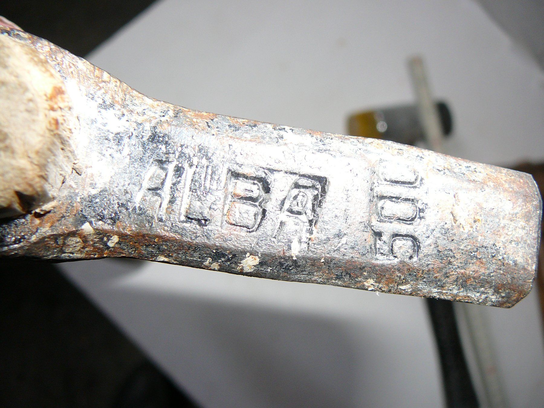Tutti gli attrezzi: Hammer-Set: Gummihammer, Holzhammer & Gipser Spitzhammer – Usato da Horgen venduto da Luftschutz 3