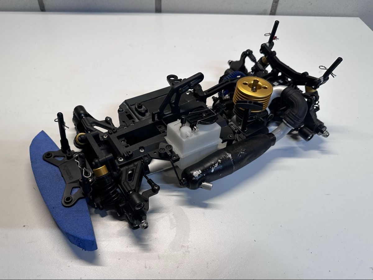 Kyosho RC Modellbau: Kyosho V One S 1/10 Nitro RC Car – Defekt aus Breitenbach von salvo_13