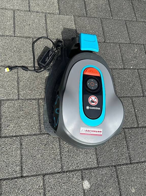 Gardena Tagliaerba: Gardena Sileno minimo, Rasenroboter – Usato da Benzenschwil venduto da rubachCH 4