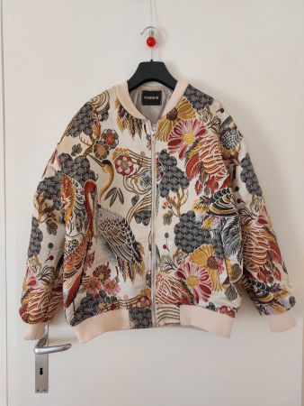 Bomberjacke Fashion mit Muster gebraucht guter Zustand