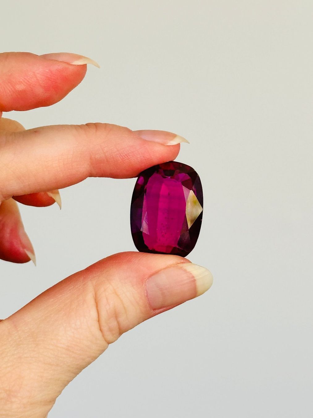 Pietre preziose: 47.35 Ct Certified Loose Gemstone – Nuovo e nell'imballaggio originale da Genève venduto da AWWA 3