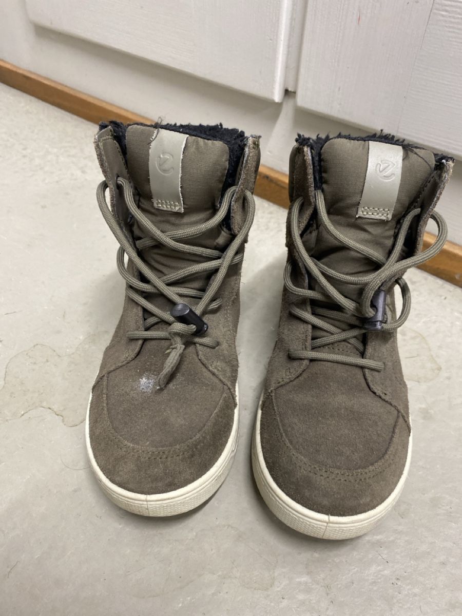 Ecco Scarpe da uomo: Winterschuhe ecco goretex Gr. 31 – Usato da Winterthur venduto da menura