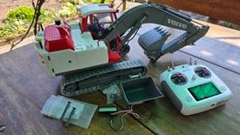 RC Volvo-Vollmetallbagger EC160E hydraulisch 1:14 RTR