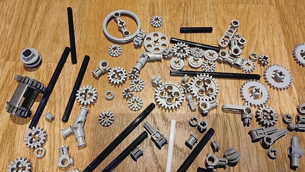 Lego Kit di costruzioni: Lego Zahnräder-Verbinder-Technic 2 – Usato da Schwarzenbach(Huttwil) venduto da Padielito 1