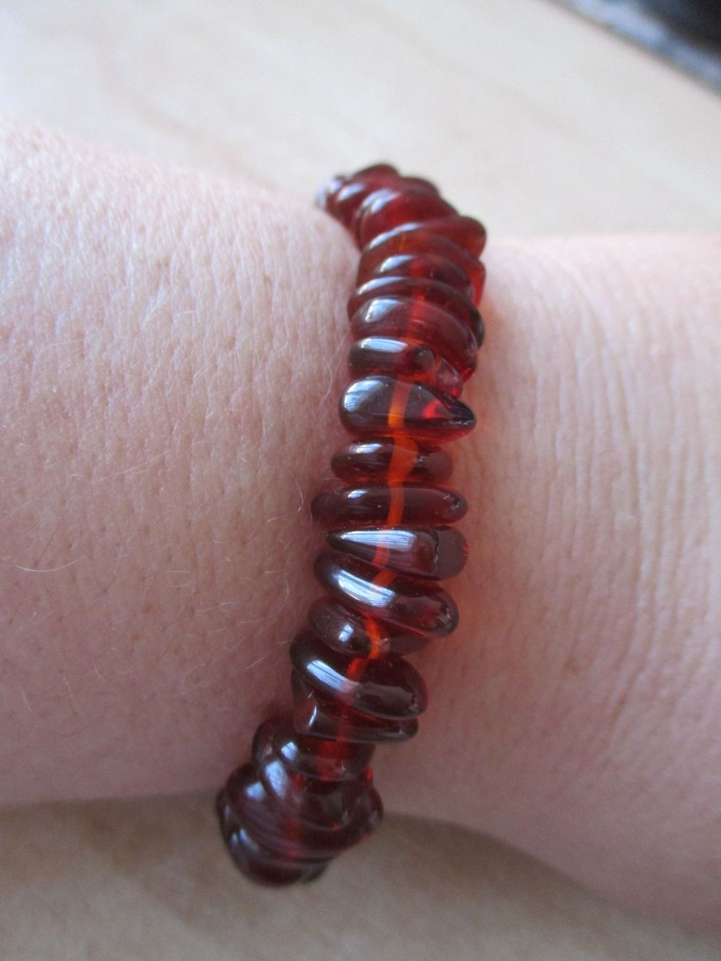 Bracciali & Braccialetti: Bernstein Elast-Armband Cognacfarben Länge 18cm – Usato da Winterthur venduto da katzen07 4