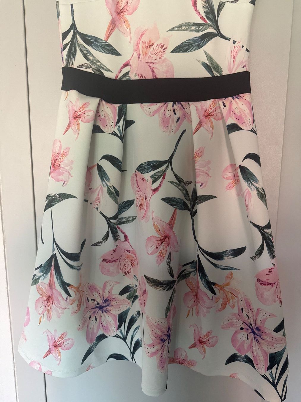 Anna Field Vestiti: Anna Field: Elegantes Sommerkleid mit Blumen- Grösse 36 – Usato da Teufenthal AG venduto da MeineSchatztruhe 2