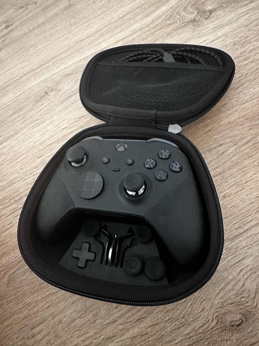 Microsoft Console: Xbox Pro Controller series2 – Usato da Grabs venduto da atomi39
