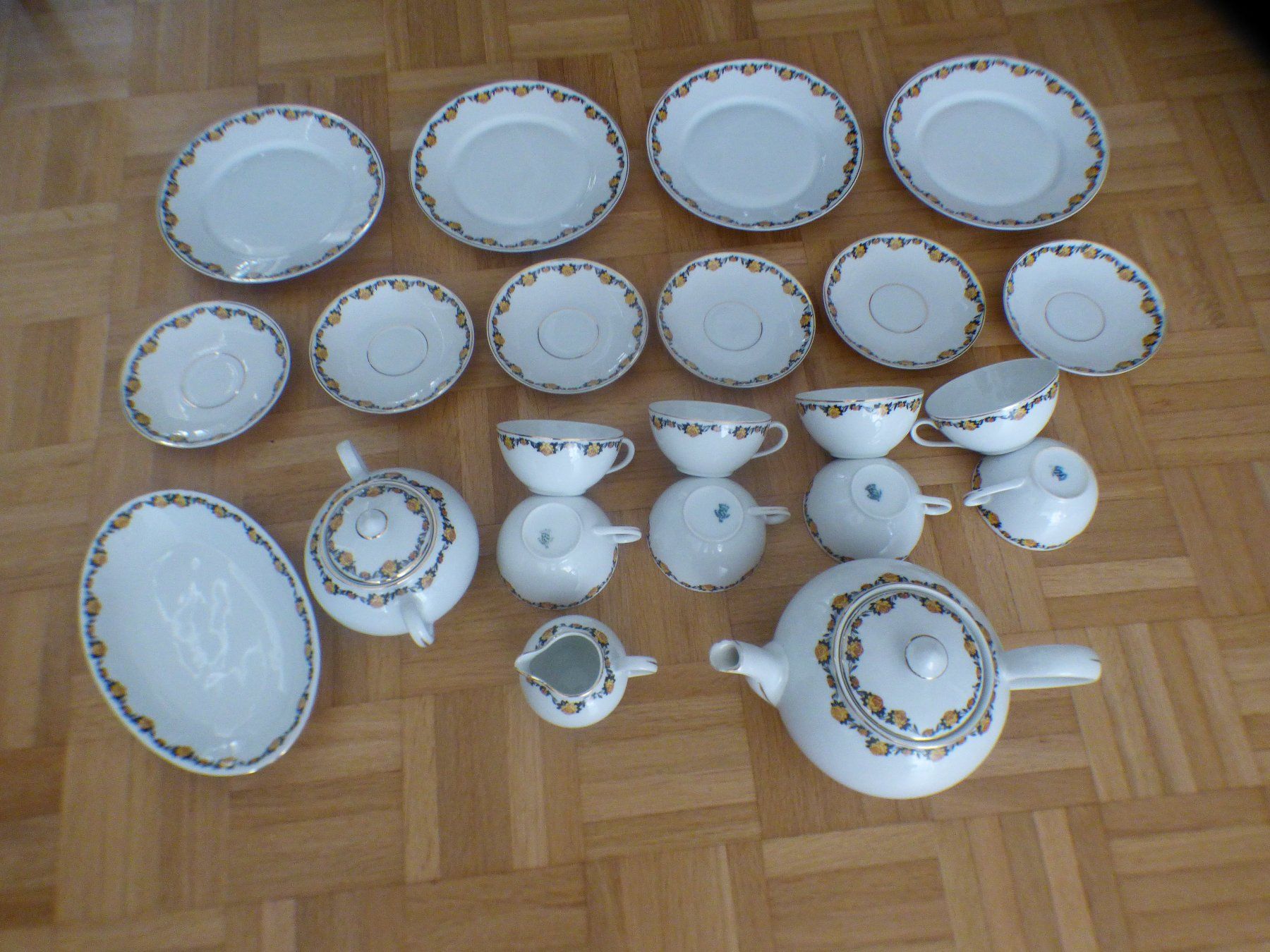 Set di piatti: Teeservice,Langenthal – Usato da Münchenbuchsee venduto da enzian59 1
