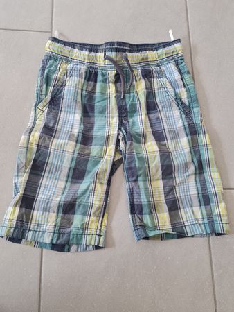 Shorts für Jungs, Gr. 128, sehr guter Zustand!!!