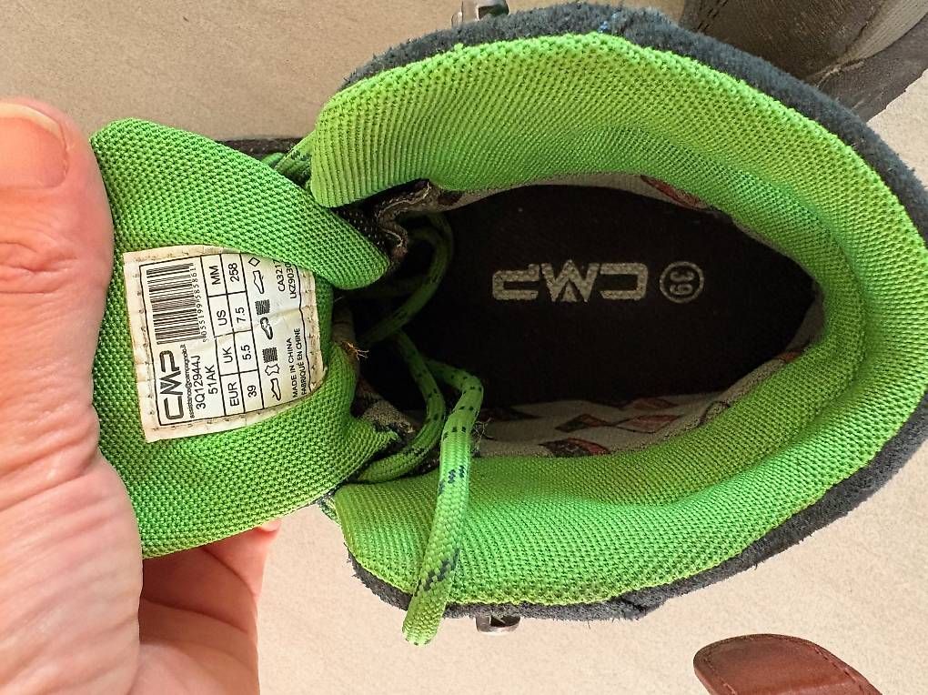 Scarpe da uomo: CMP Wanderschuhe Waterproof, Grösse 39, schwarz/grün – Usato da Boniswil venduto da FluLeu 2