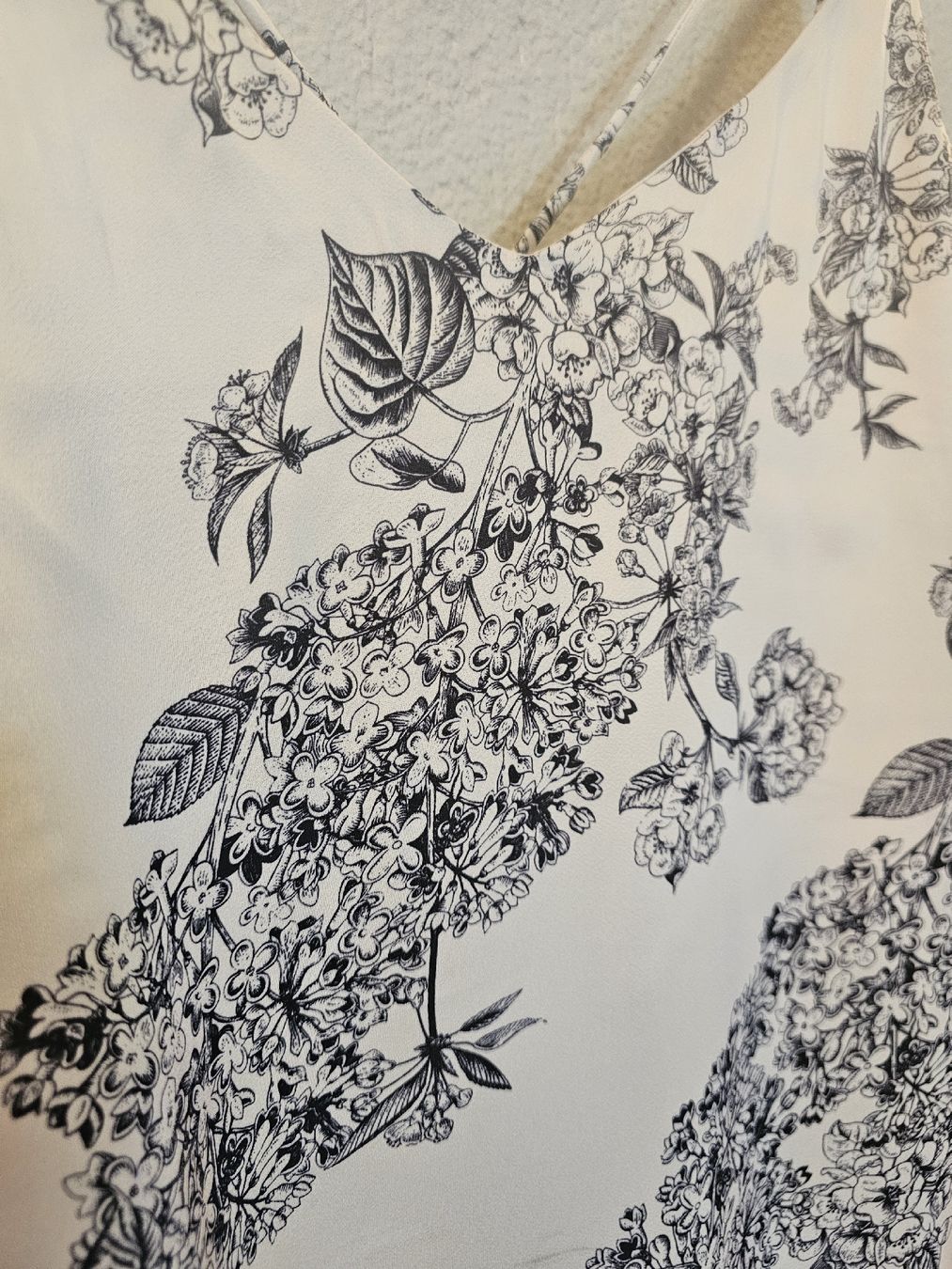 H&M Top: Sommerliches Satintop mit Blumenmuster, Grösse M – Usato da Bern venduto da Oscarella 1