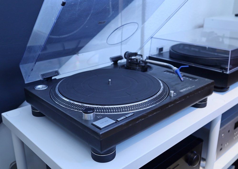 Technics Tourne-disques: Technics SL1210 MK2 – D'occasion à Luzern par Hifipro 2