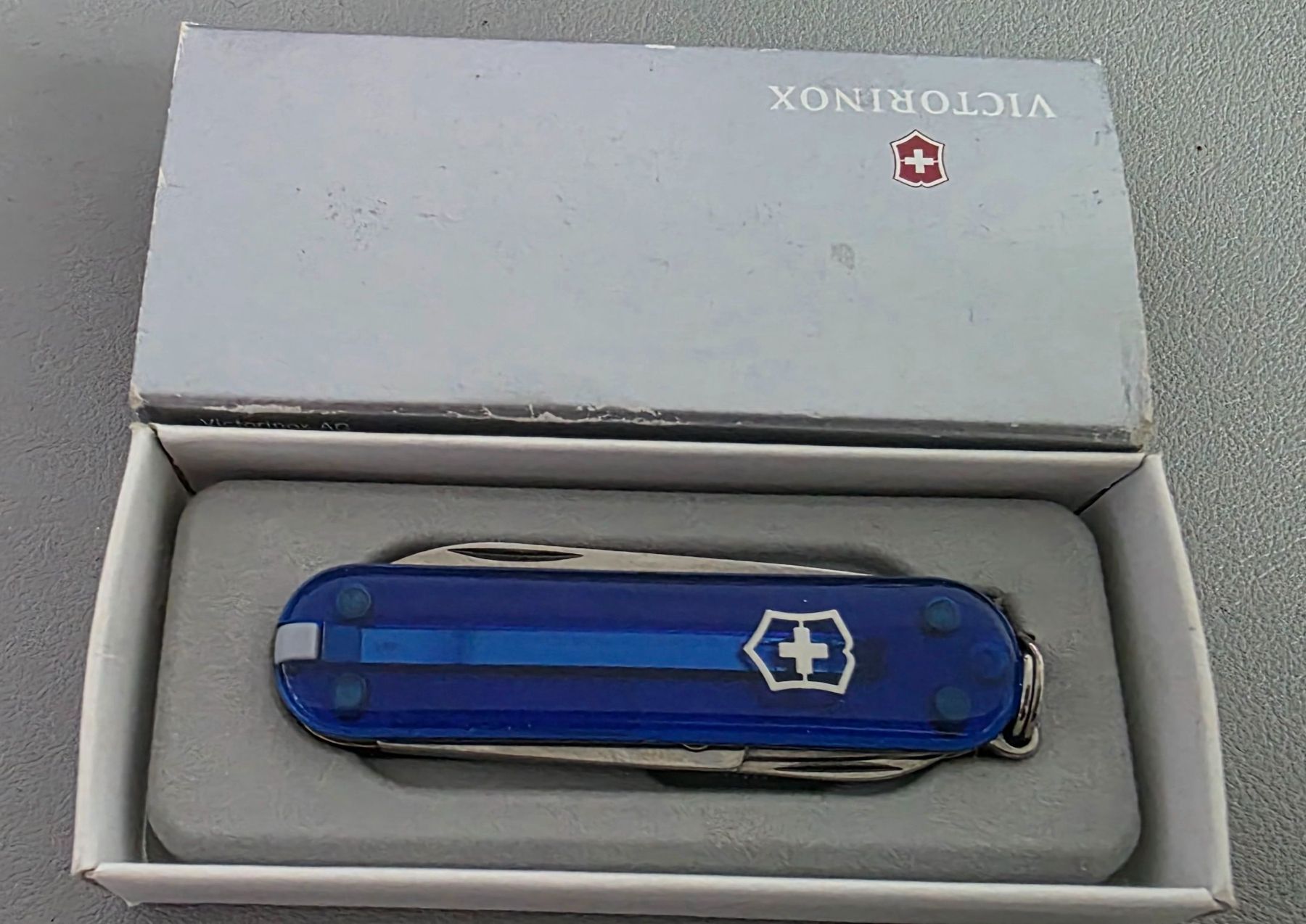 Victorinox Taschenmesser: Victorinox taschenmesser NEU – Neu und originalverpackt aus Niederuzwil von 262305 1