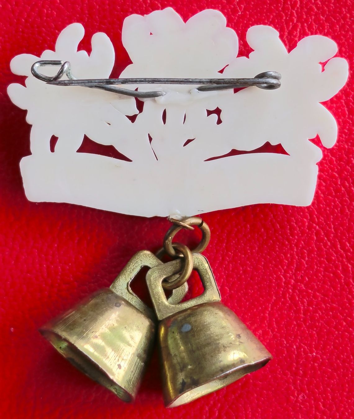 Spille & Fermagli: Schweizer Souvenir Brosche 3 Edelweiss aus Zermatt – Usato da Zürich venduto da Tanteemma369 1