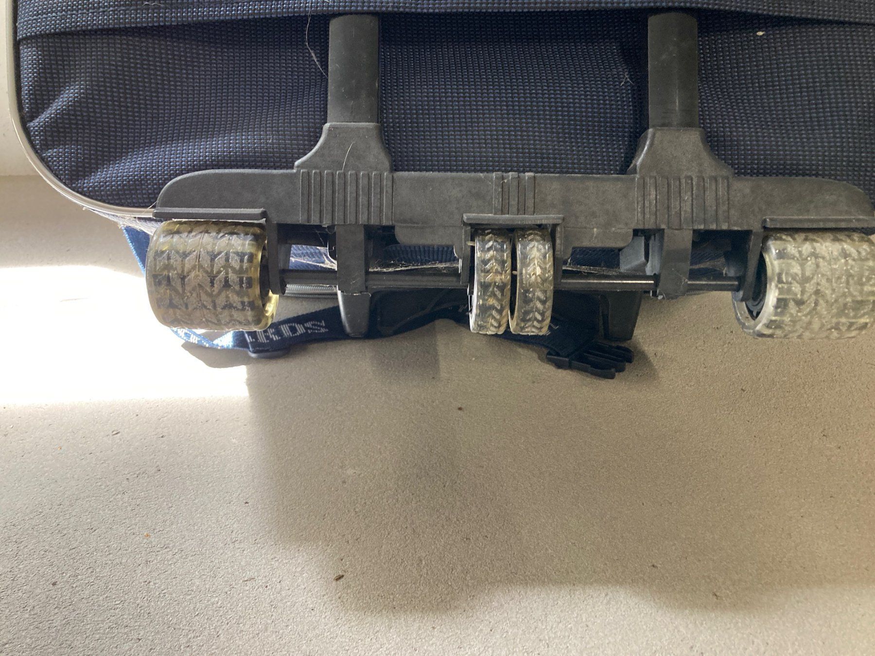 Valigie: Reisekofferset von Edwards – Nuovo (secondo la descrizione) da Sonterswil venduto da bta_ok 4